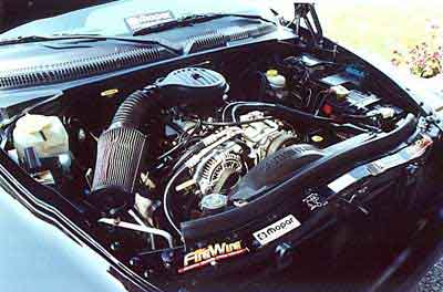 V8 Engine -Side